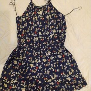 Angie Floral Women's Shorts - Navy and White